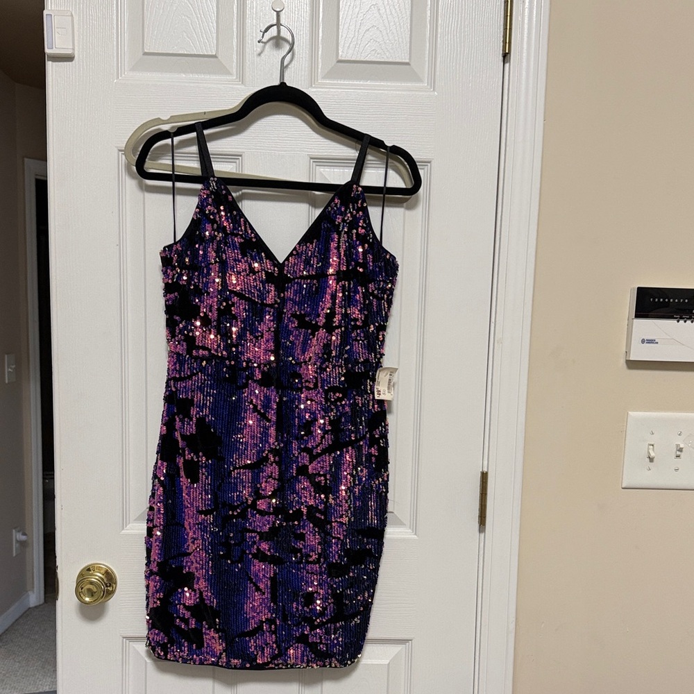 Cute sequined dress
